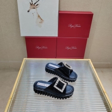 Roger Vivier Sandals